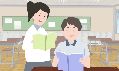 自我介绍简短大方初中生